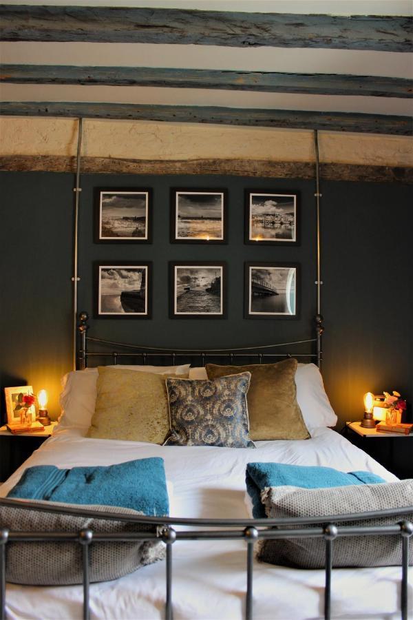 Boutique Fisherman'S Grade II Listed Cottage Scarborough Bagian luar foto