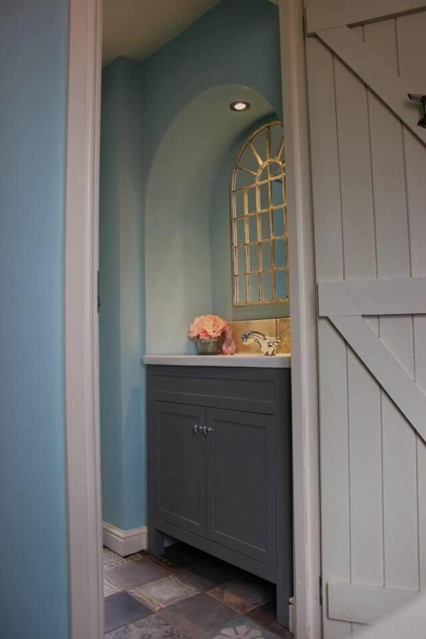 Boutique Fisherman'S Grade II Listed Cottage Scarborough Bagian luar foto