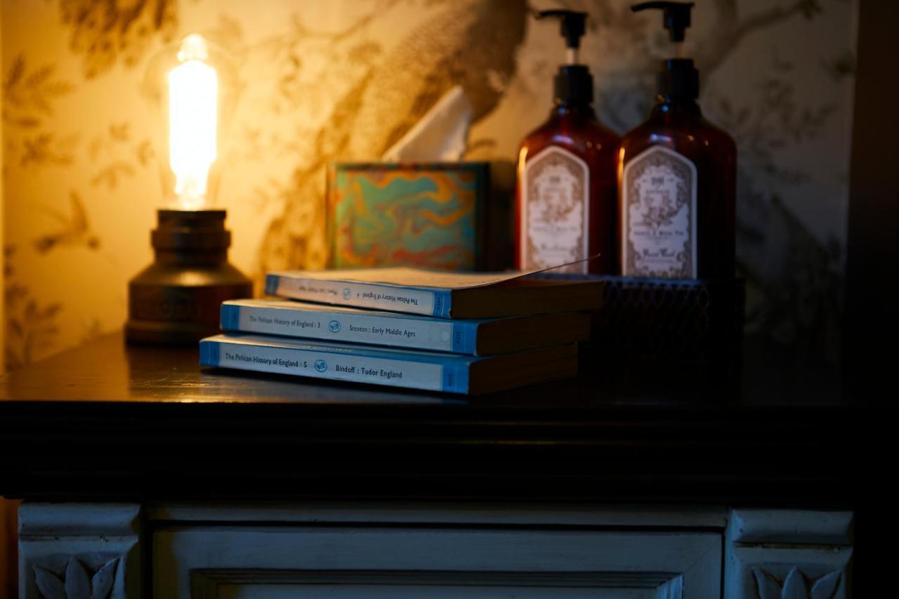 Boutique Fisherman'S Grade II Listed Cottage Scarborough Bagian luar foto