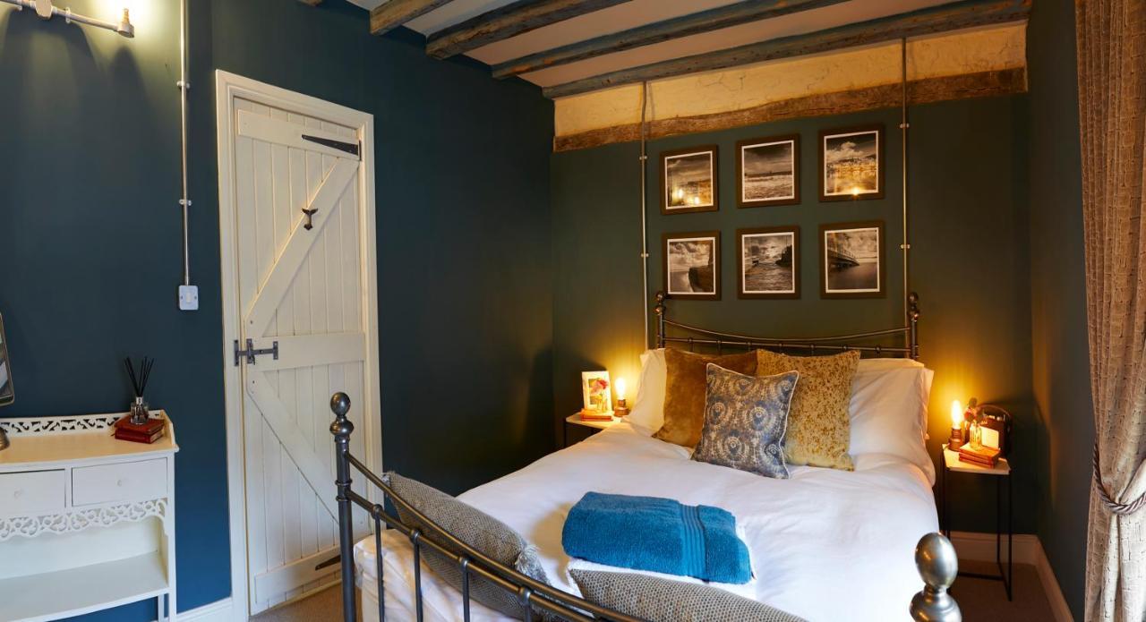 Boutique Fisherman'S Grade II Listed Cottage Scarborough Bagian luar foto